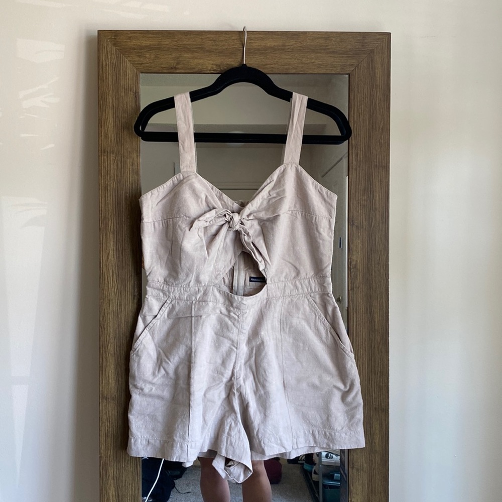 A&F Beige Linen Romper 100% Cotton